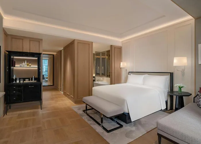 The Ritz-carlton, 5*