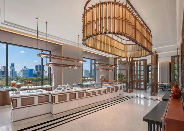 The Ritz-carlton, Hotel 5*