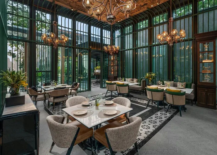 Hotel The Ritz-carlton, Bangkok