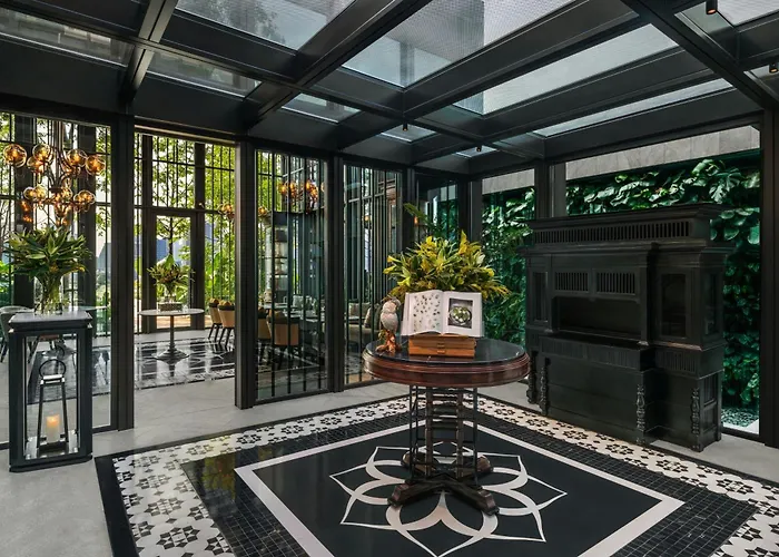 The Ritz-carlton, 5* Bangkok
