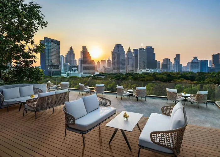 The Ritz-carlton,