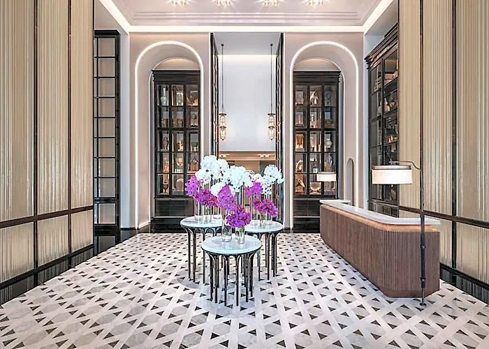 The Ritz-carlton,